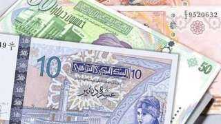 الدينار التونسي يهوي لأدنى مستوى مقابل الدولار في 3 سنوات