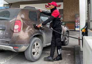 تونس ترفع أسعار الوقود مجدداً وسط أزمة مالية حادة