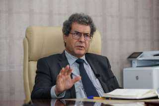 وزير النفط: إجمالي إنتاج ليبيا من النفط يبلغ حوالي 700 ألف برميل يومياً