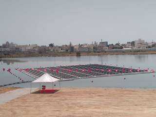 تونس تطلق أول محطة عائمة لإنتاج الكهرباء من الطاقة الشمسية