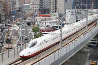 اليابان تطلق قطار طلقة جديداً بقيمة 620 مليار ين